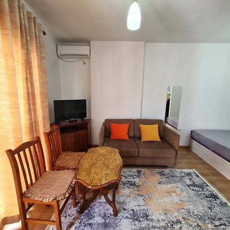 Apartament Property Albania 7 ティラナ エクステリア 写真