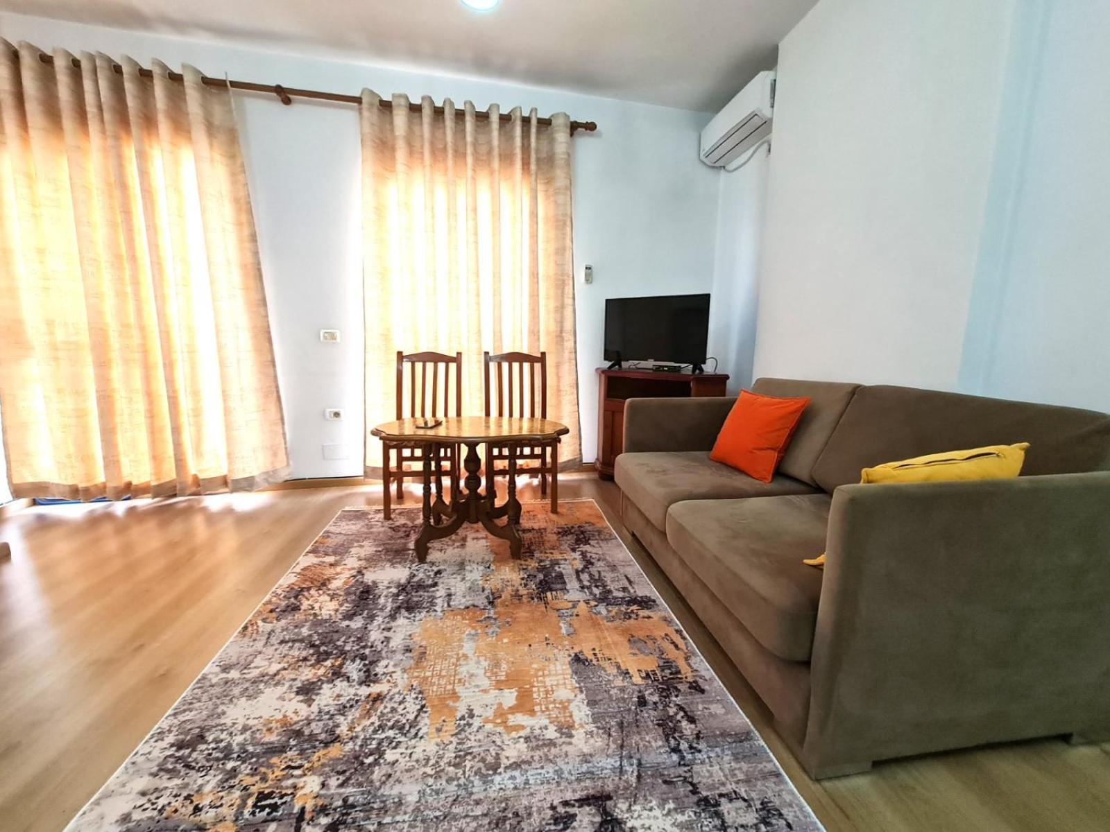 Apartament Property Albania 7 ティラナ エクステリア 写真